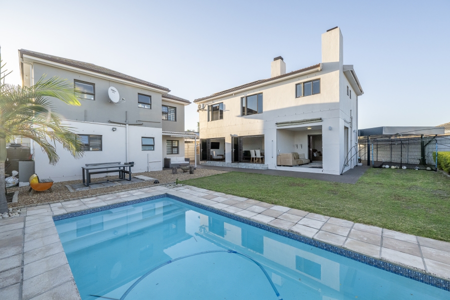 6 Bedroom Property for Sale in Brackenfell South Western Cape